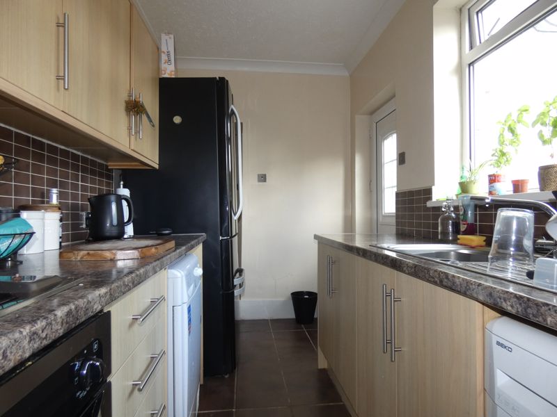 Kitchen- click for photo gallery